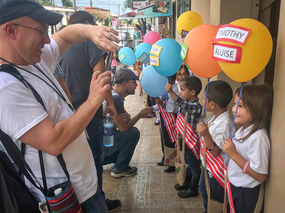 20181114-El-Salvador-IMG_0245-1-web-1000.gif